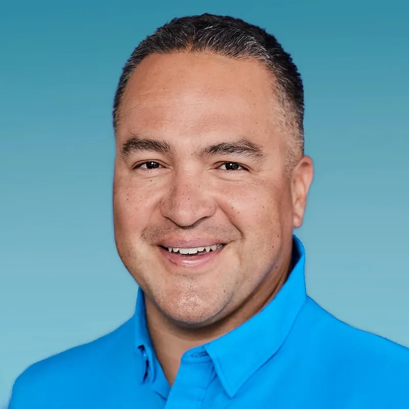 Guillermo-Castillo-MD-square